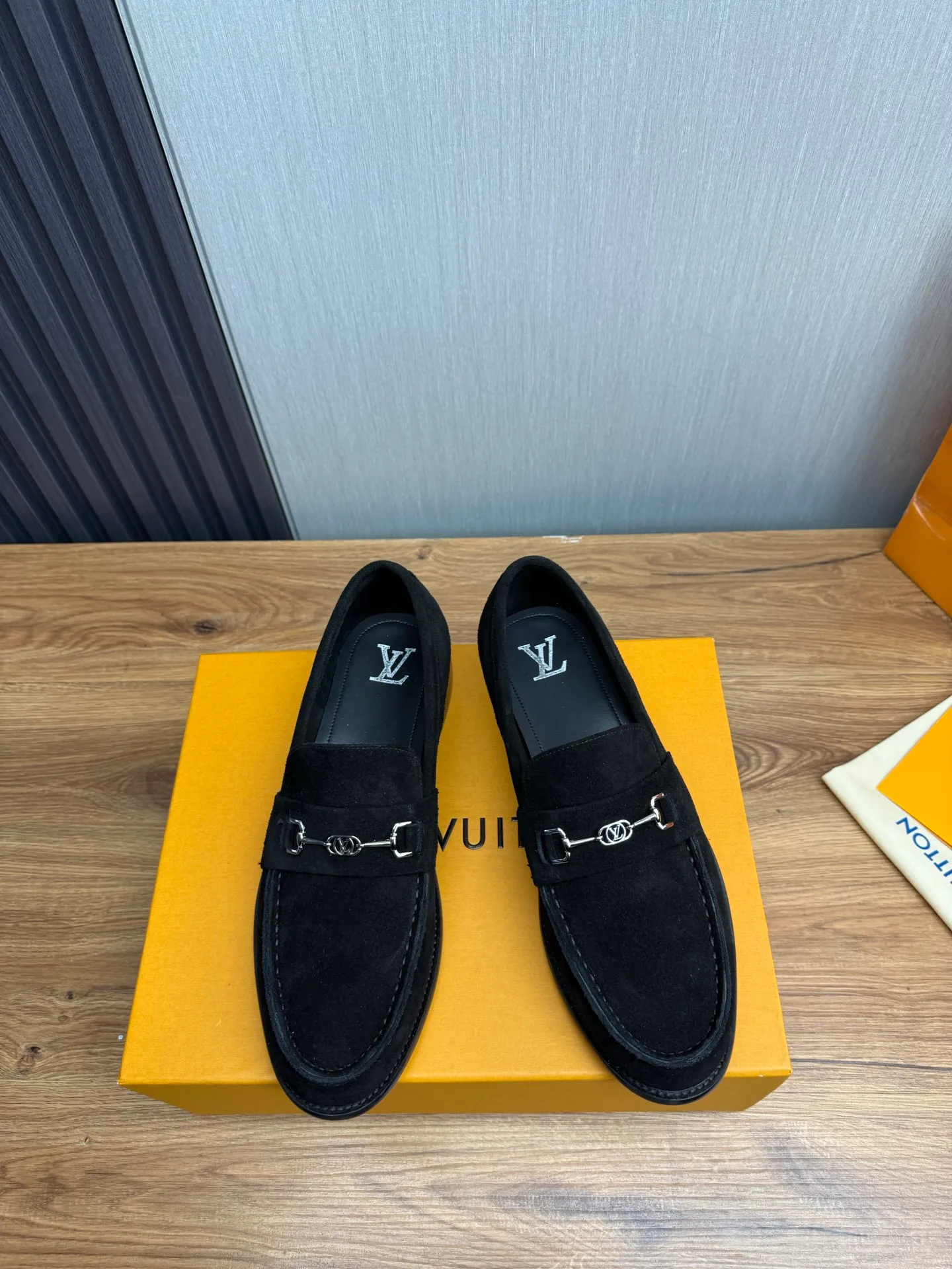 Factory 660💰 LV. Men's business casual leather shoes, all made of imported original brand leather, just to create a more comfortable wearing experience, original non-slip and wear-resistant outsole ✔️16-45 (38.45 non-returnable)